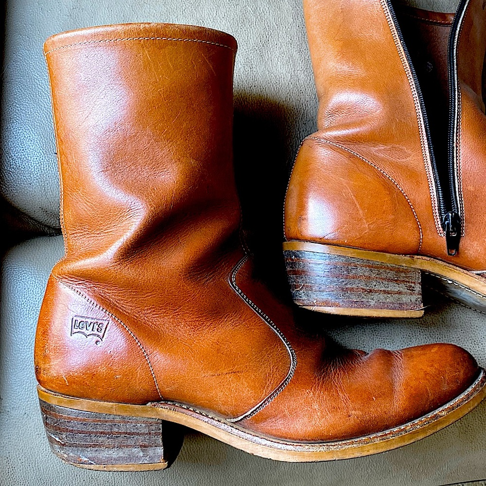 Mens Vintage brown Levi’s leather boots